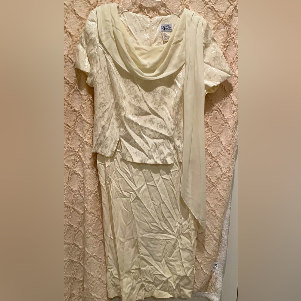 Vintage tapestry dress - Picture 3 of 5
